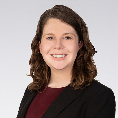 Headshot of Leah Deskins.